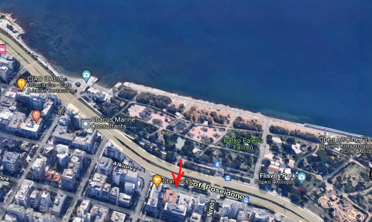 Luxury Seaside Apartment Next To Starbucks Opossite The Beach Park Of Flisvos Athens Exterior photo